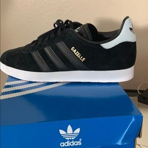 Brand new women’s Adidas Gazelle shoes